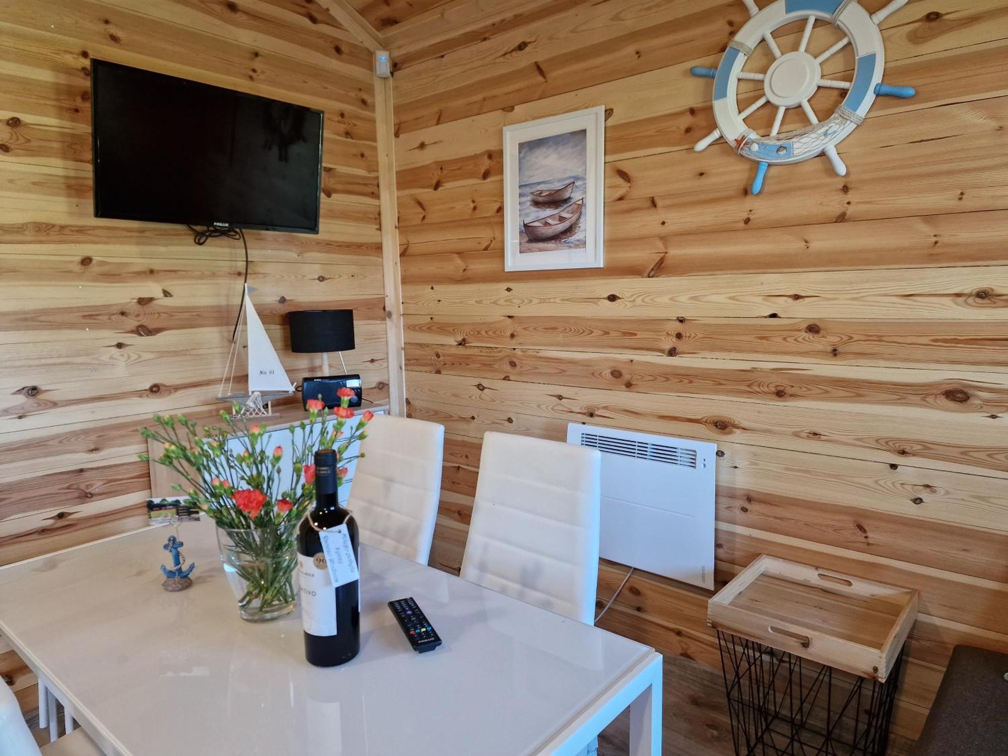 Ranczo Wodnica - domki letniskowe Ustka Esterno foto