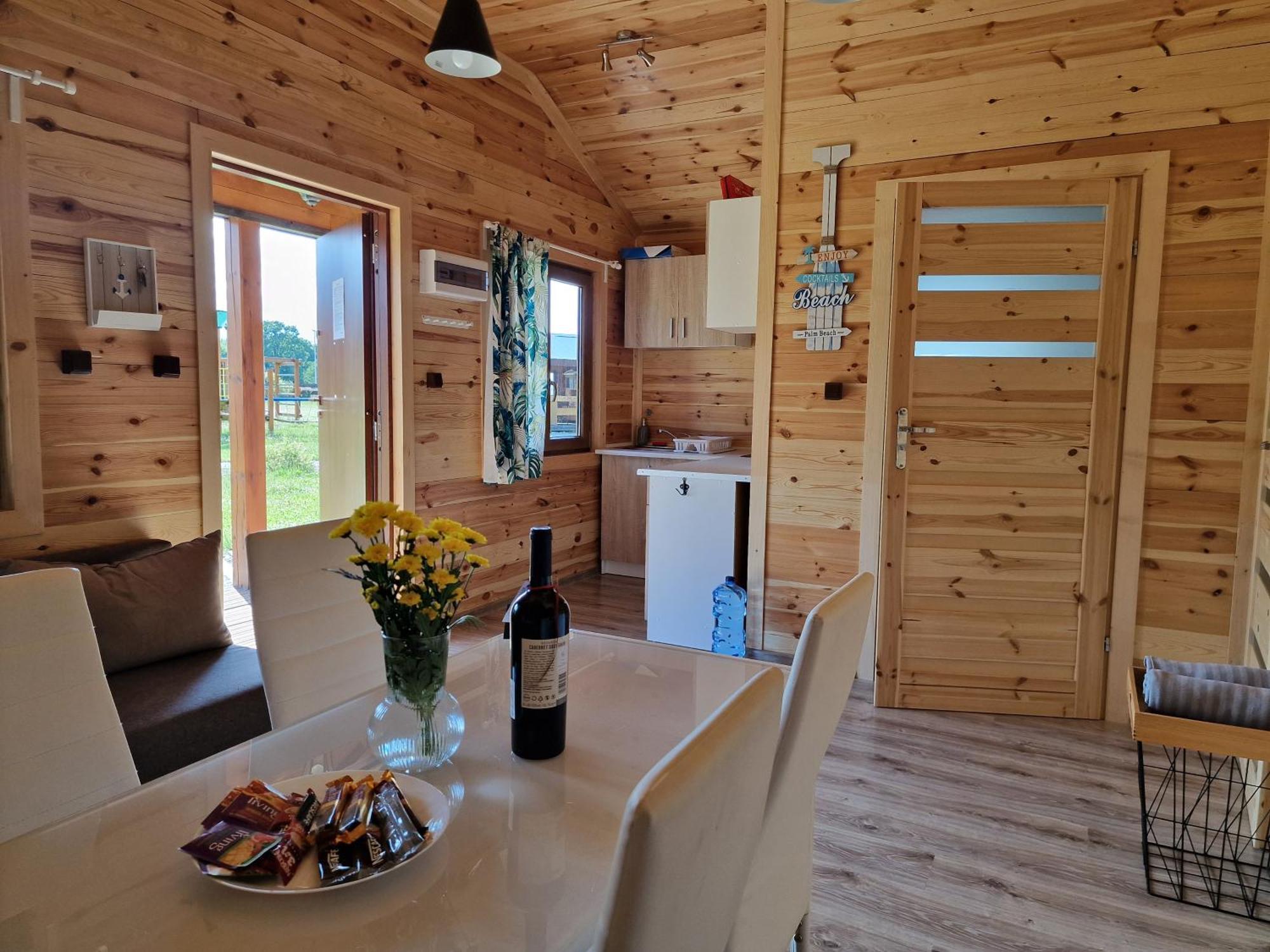 Ranczo Wodnica - domki letniskowe Ustka Esterno foto
